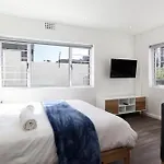 Modern & Stylish Apartment